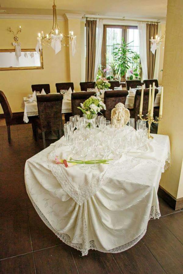 Bialy Kruk Hotel Starogard Gdanski Ngoại thất bức ảnh